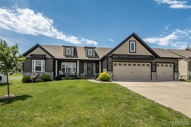 132 Hayfield Drive, Moscow Mills, MO 63362