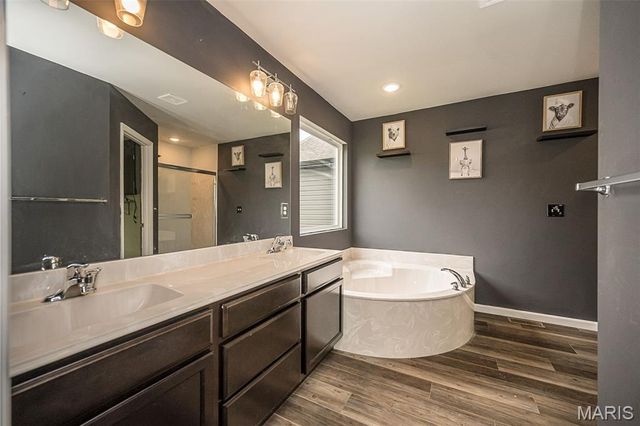 132 Hayfield Drive, Moscow Mills, MO 63362