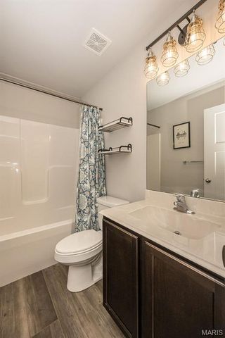 132 Hayfield Drive, Moscow Mills, MO 63362