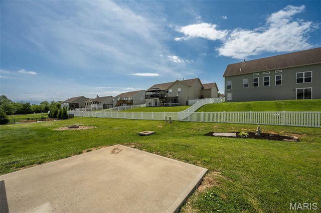 132 Hayfield Drive, Moscow Mills, MO 63362
