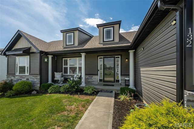 132 Hayfield Drive, Moscow Mills, MO 63362