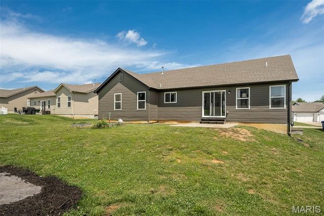 132 Hayfield Drive, Moscow Mills, MO 63362