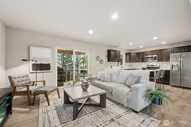 320 E Road of Tralee, Shelton, WA 98584