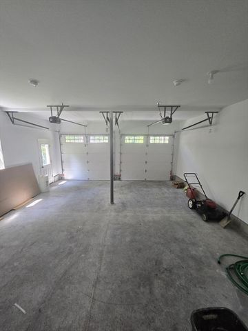 160 Willard Rd, Ashburnham, MA 01430
