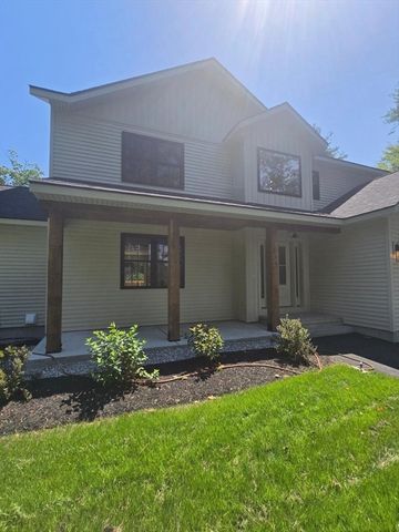 160 Willard Rd, Ashburnham, MA 01430