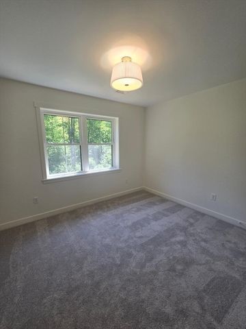 160 Willard Rd, Ashburnham, MA 01430