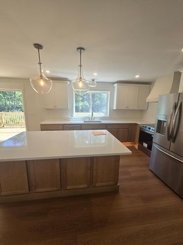 160 Willard Rd, Ashburnham, MA 01430