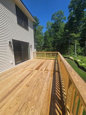 160 Willard Rd, Ashburnham, MA 01430