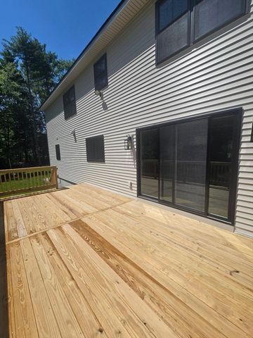 160 Willard Rd, Ashburnham, MA 01430