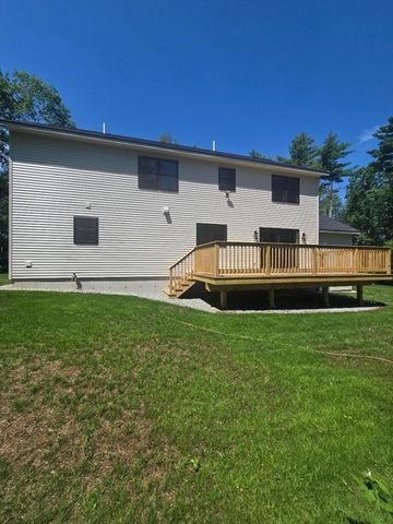 160 Willard Rd, Ashburnham, MA 01430