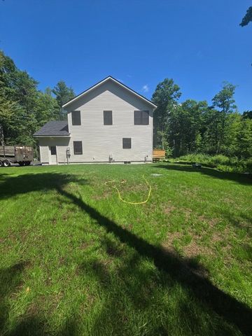 160 Willard Rd, Ashburnham, MA 01430