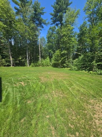 160 Willard Rd, Ashburnham, MA 01430