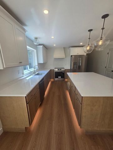 160 Willard Rd, Ashburnham, MA 01430