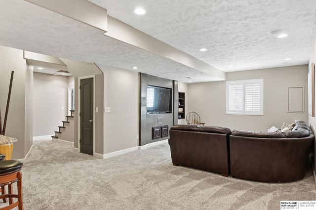 3954 S 182nd Street, Omaha, NE 68130