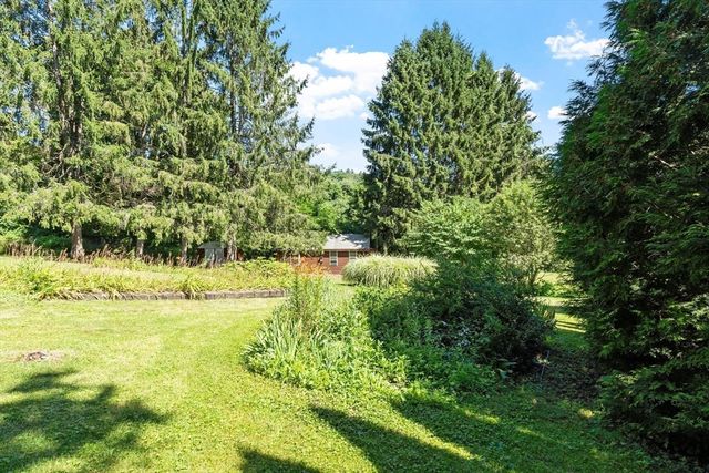 19 Rowley Hill Rd, Sterling, MA 01564