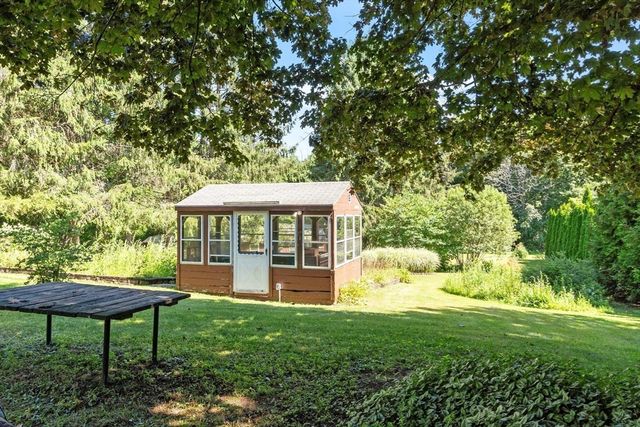 19 Rowley Hill Rd, Sterling, MA 01564