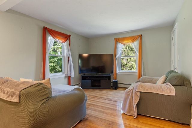 19 Rowley Hill Rd, Sterling, MA 01564
