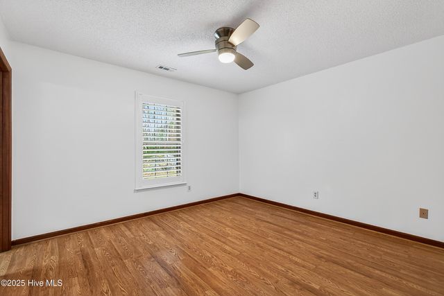 605 Greystone Avenue, Jacksonville, NC 28540