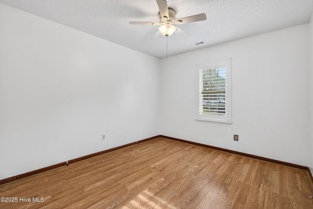 605 Greystone Avenue, Jacksonville, NC 28540