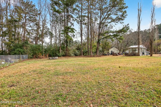 605 Greystone Avenue, Jacksonville, NC 28540