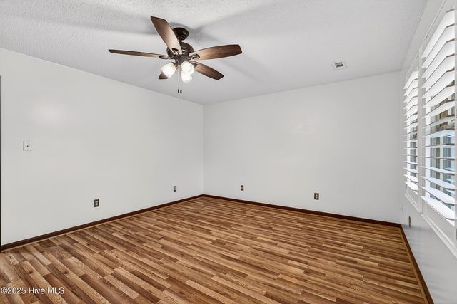 605 Greystone Avenue, Jacksonville, NC 28540