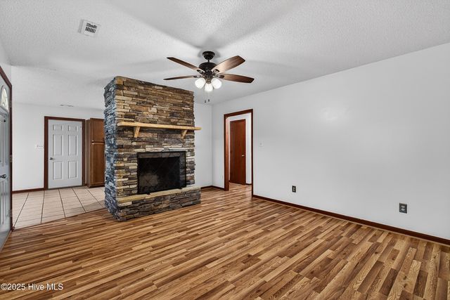 605 Greystone Avenue, Jacksonville, NC 28540