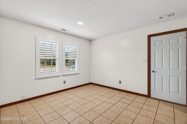 605 Greystone Avenue, Jacksonville, NC 28540