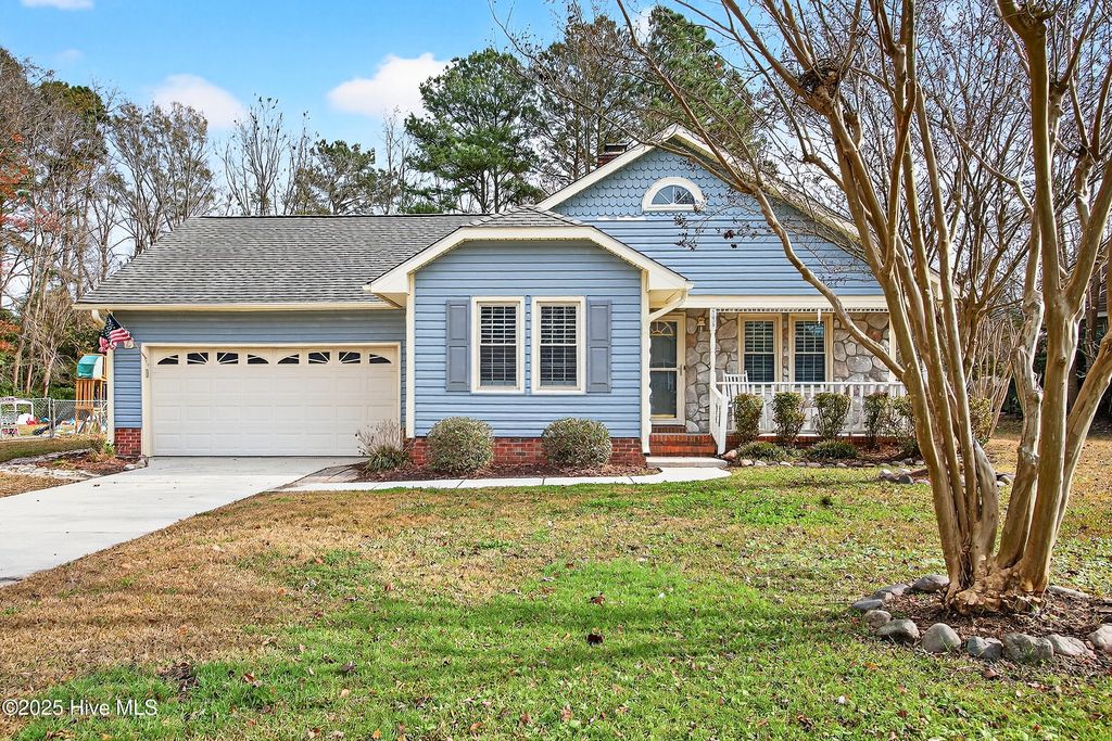 605 Greystone Avenue, Jacksonville, NC 28540