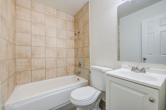 1129 E SOUTH MOUNTAIN Avenue, Phoenix, AZ 85042