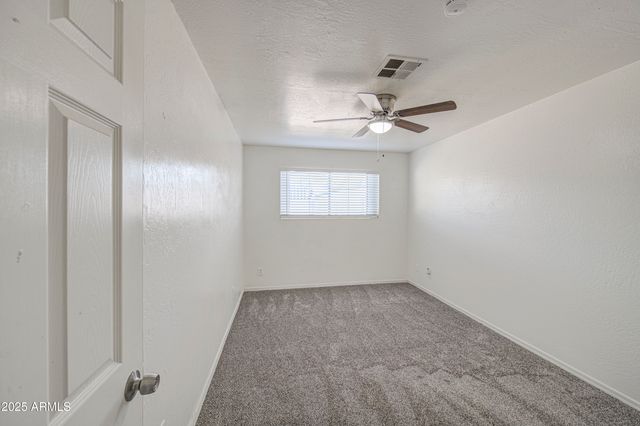 1129 E SOUTH MOUNTAIN Avenue, Phoenix, AZ 85042