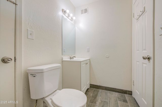 1129 E SOUTH MOUNTAIN Avenue, Phoenix, AZ 85042