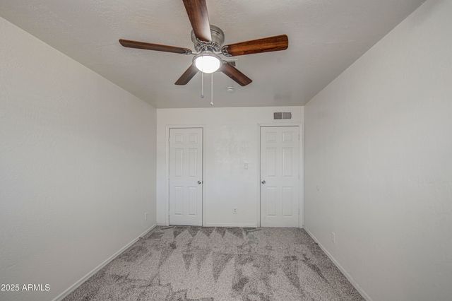 1129 E SOUTH MOUNTAIN Avenue, Phoenix, AZ 85042