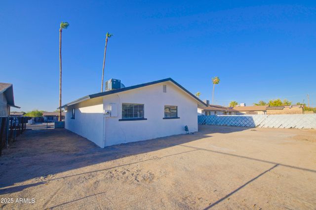 1129 E SOUTH MOUNTAIN Avenue, Phoenix, AZ 85042