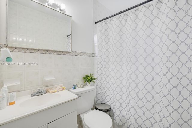 674 W 23rd Street, Hialeah, FL 33010