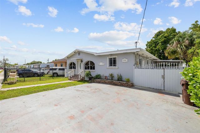 674 W 23rd Street, Hialeah, FL 33010