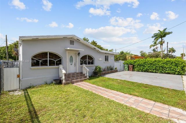 674 W 23rd Street, Hialeah, FL 33010
