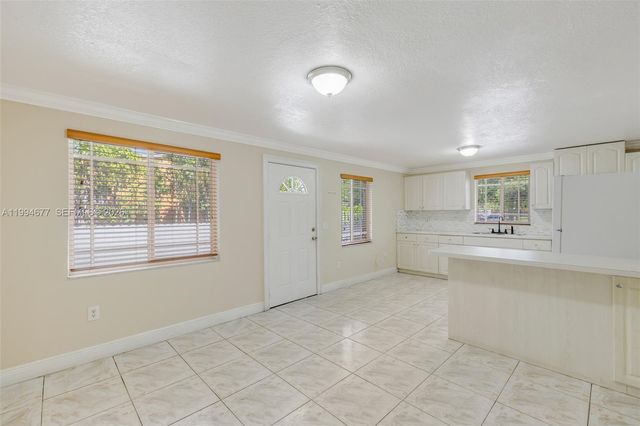674 W 23rd Street, Hialeah, FL 33010