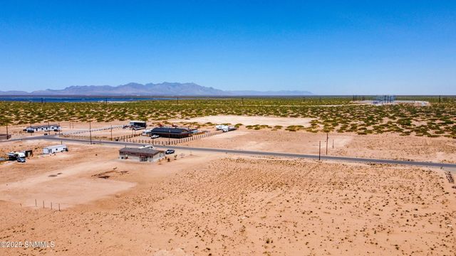 1340 Thar Desert Drive, Chaparral, NM 88081