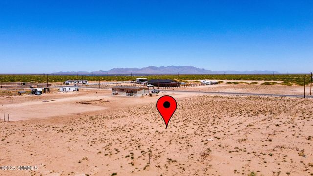 1340 Thar Desert Drive, Chaparral, NM 88081