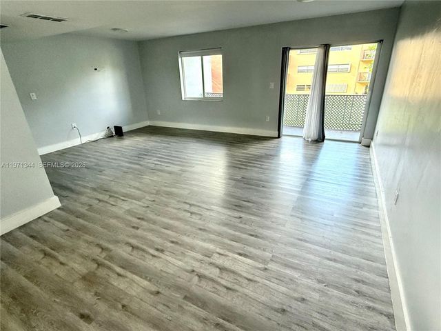 399 NW 72nd Avenue 210, Miami, FL 33126