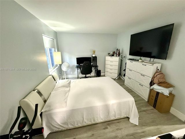 399 NW 72nd Avenue 210, Miami, FL 33126