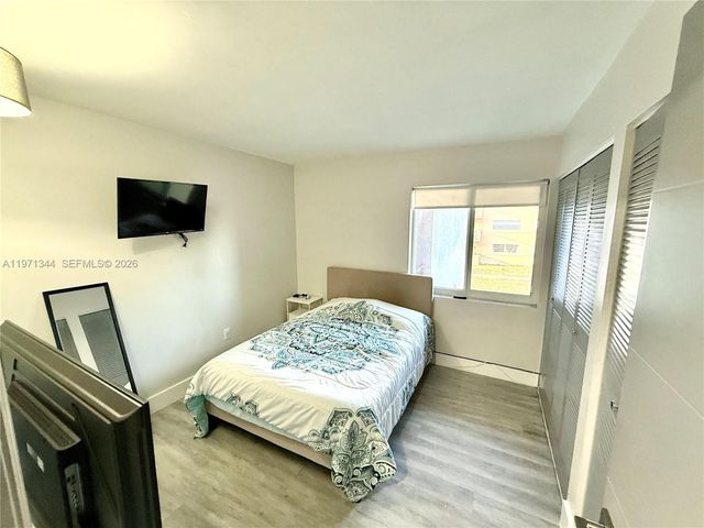 399 NW 72nd Avenue 210, Miami, FL 33126