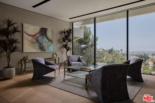 9330 Flicker Way, Los Angeles, CA 90069
