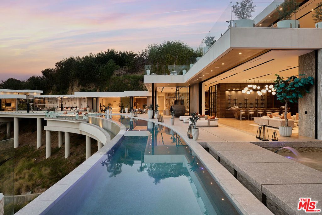 9330 Flicker Way, Los Angeles, CA 90069