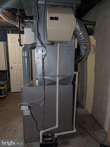 382 UPLAND WAY, Drexel Hill, PA 19026