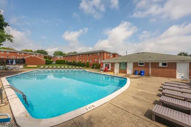 1136 Valley Rd 1A, Wayne Twp., NJ 07470