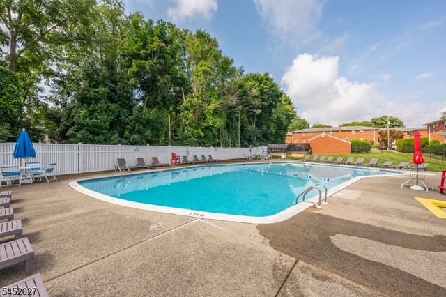 1136 Valley Rd 1A, Wayne Twp., NJ 07470