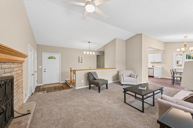 3240 Niagara Lane N, Plymouth, MN 55447