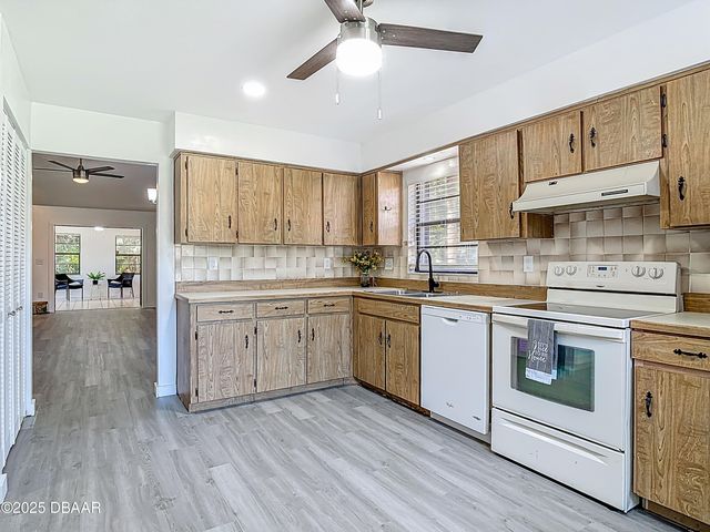 52 Big Buck Trail, Ormond Beach, FL 32174