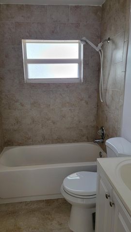 1913 Delaware Avenue A, Fort Pierce, FL 34950